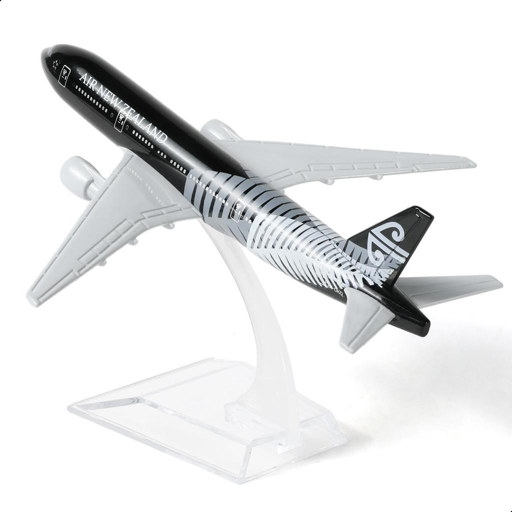 QIYUMOKE 1400 Scale New Zealand Boeing 777 Airplane Model, 15.5cm, Diecast Alloy, Fully Assembled, Includes Plastic Stand, Perfect for Desktop