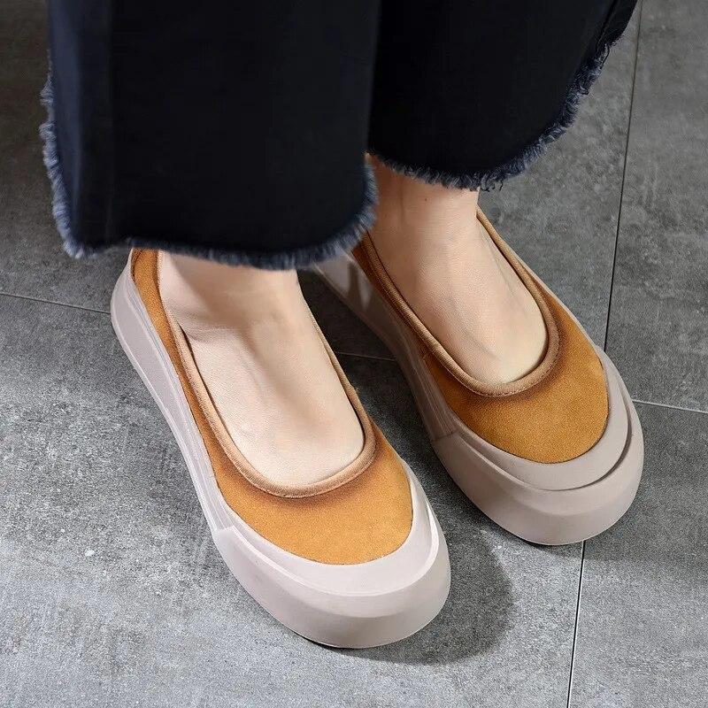 Johnature Loafers Valódi bőr vastag talpú felcsúsztatható cipők kerek orrú sekély női lapos cipők
