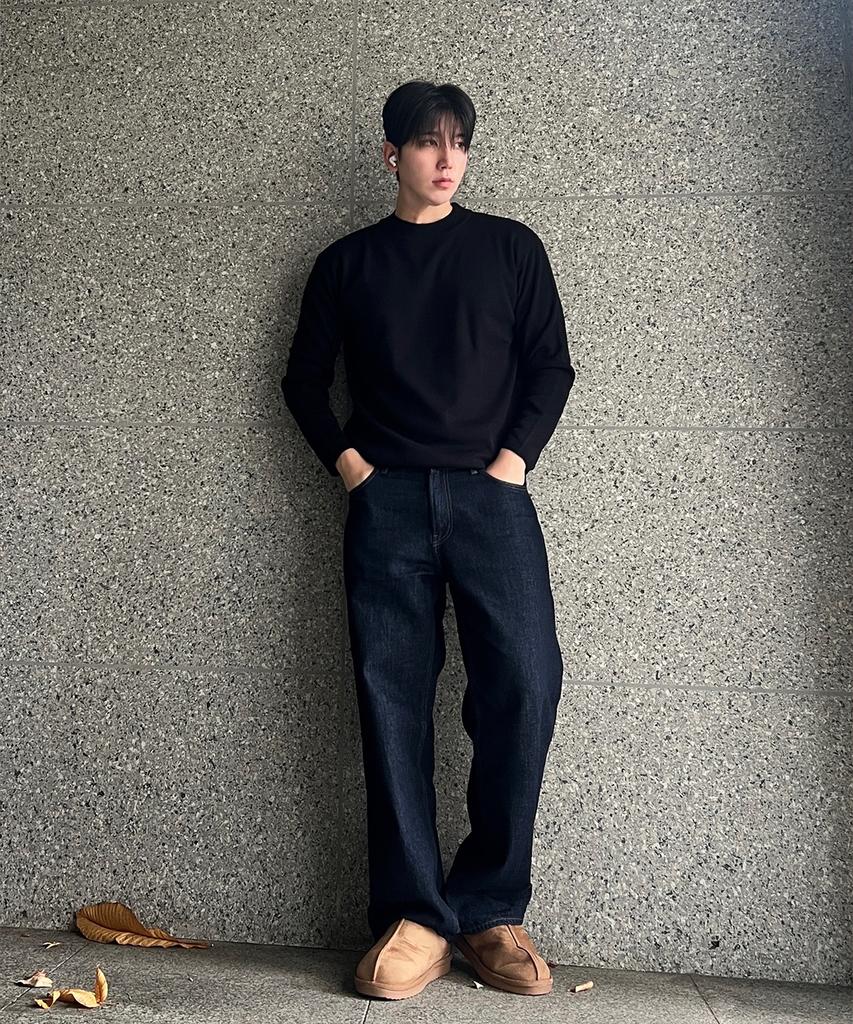 POLYGRAM Light Inner Fit Mock Turtleneck Knit - 8 Colors