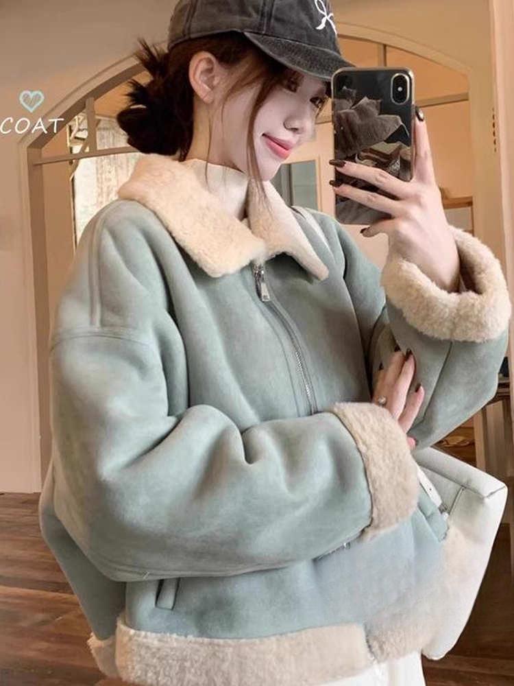 Hochwertige Damenjacke für zierliche Frauen 2025 aus Plüsch-Lammwolle - Pelzgefüttert, verdickt, warm und kurz mit Revers