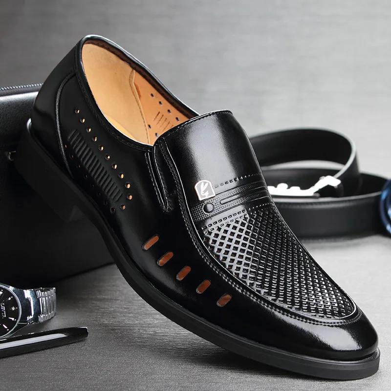 Fashion Summer New Designer Hallow Out Leather Shoes for Men Fashion Casual Soft Sole Men's Dress Shoes Solid Color Loafers Male