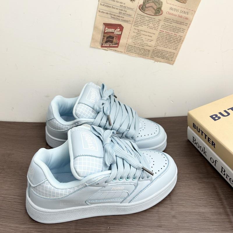 Platform white shoes women's tide versatile sports and leisure bread shoes 2 spring new board shoes