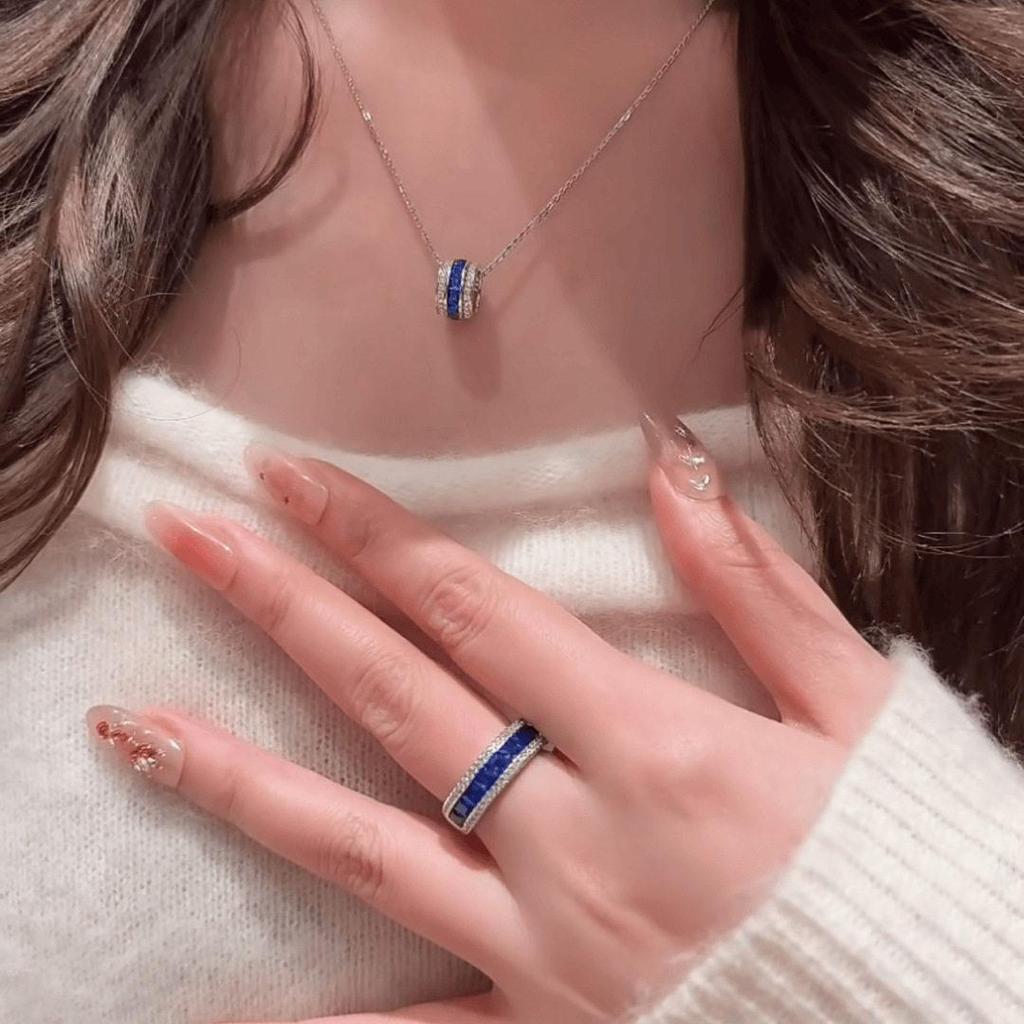 Elegant Retro Zircon Geometric Ring for Women - Court Style, Versatile Fashion Index Finger Jewelry.