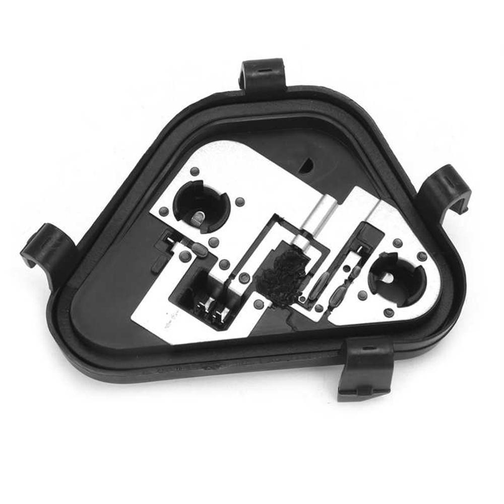 For BMW 3-Series F30 F80 2013-2019 Passenger Right Outer Bulb Carrier for Fender Taillight