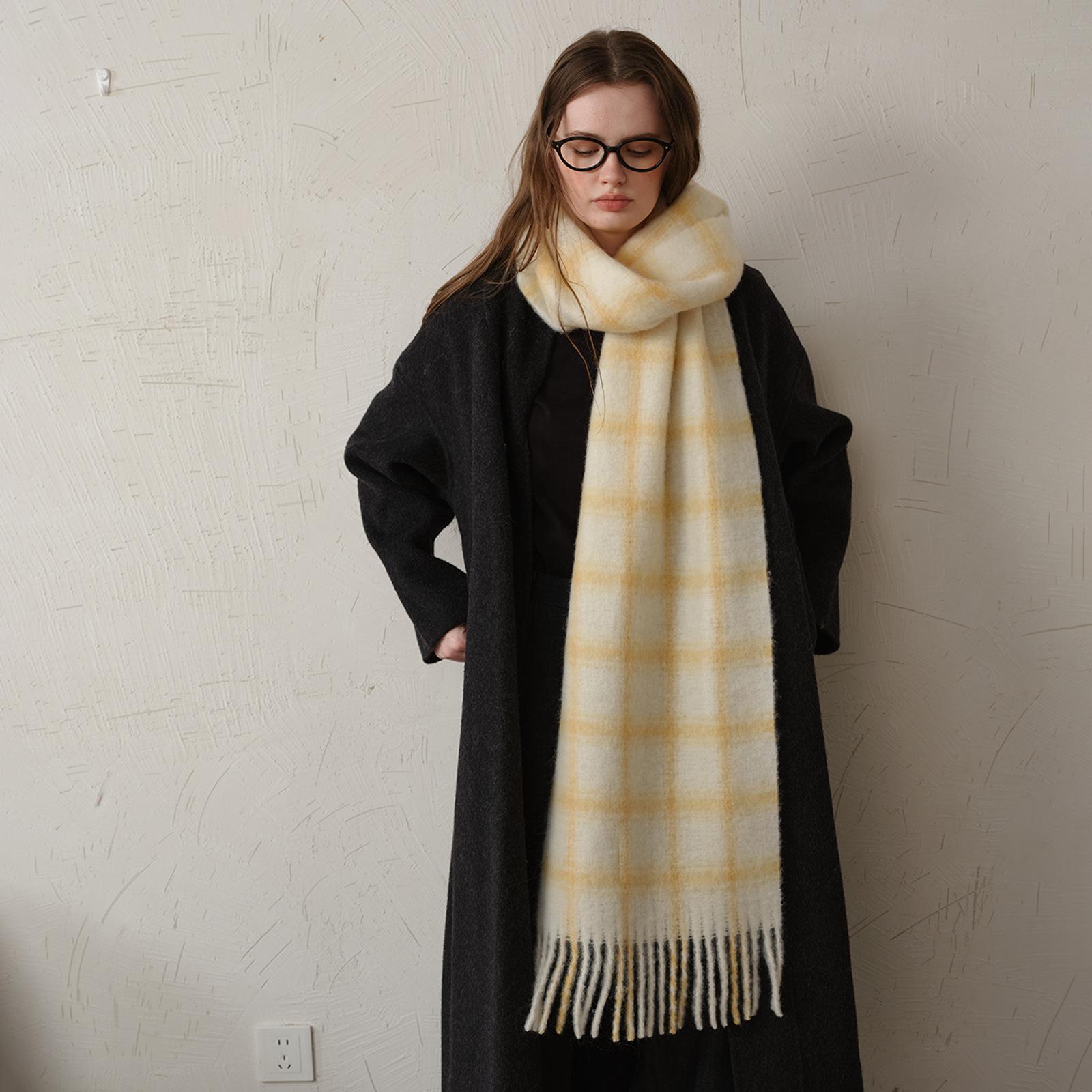 

Designer Wool Blend Plaid Women s Scarf Autumn Winter Classical Simple Pink Plaid Muffler Casual Chic Warm Scarves Female Shawl