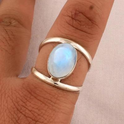 Ovaler Ring mit Mondstein-Edelstein, 925er Silberring, ovaler Ring, Statement-Ring, Cabochon-Ring, handgefertigter Schmuck