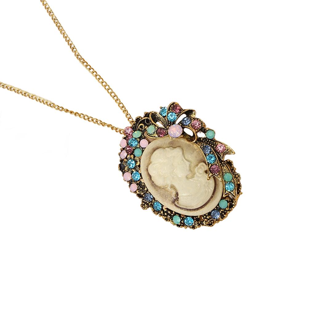 Vintage Sculpture Pendant Necklace With Crystal Accent Rhinestones Neckchain Alloy Jewelry For Women Daily Wear