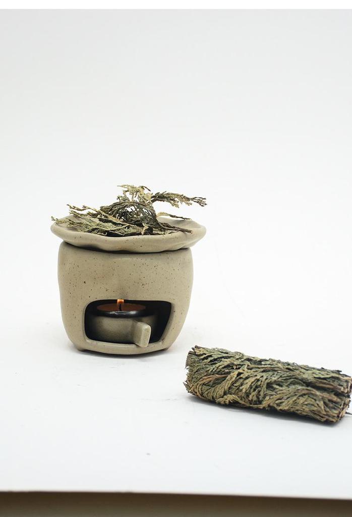 Cedar Sage Aromatherapy from California: Natural Plant Scent for Body and Space Purification.