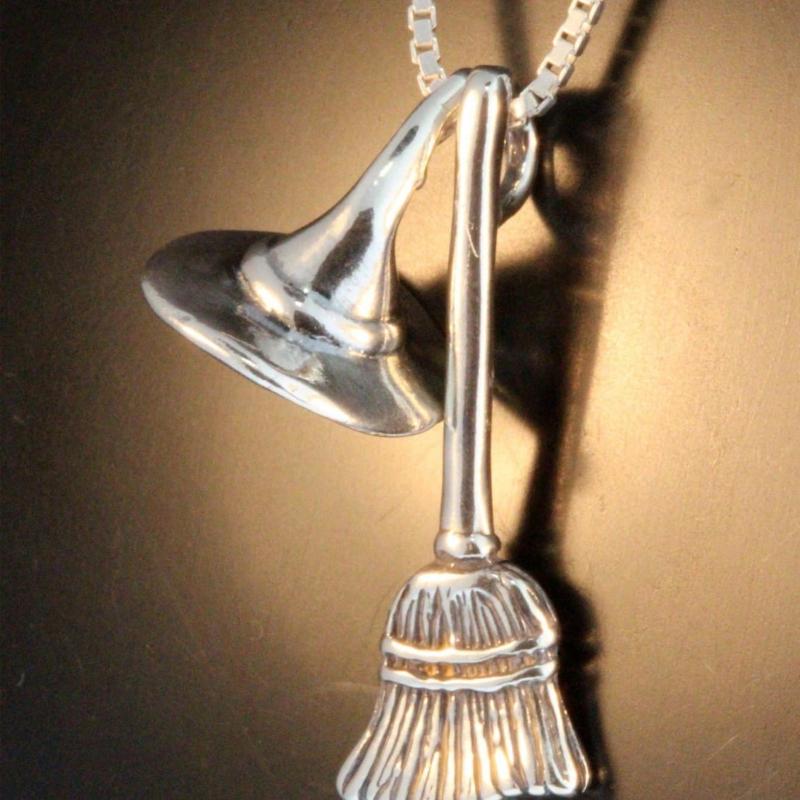 1pc Gothic Style Witch Hat, Broomstick, Geometric Pendant Necklace, Suitable For Any Occasion