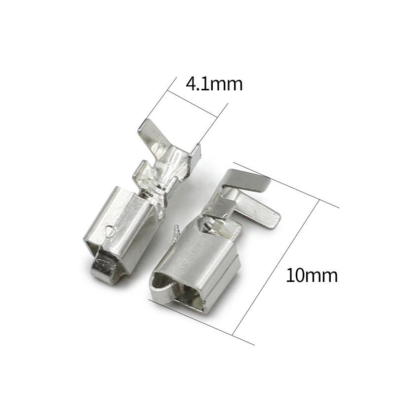 

VH3.96 Straight Pin Socket 4-Hole Plug with Locking Buckle Plastic Shell Car Connector 4P