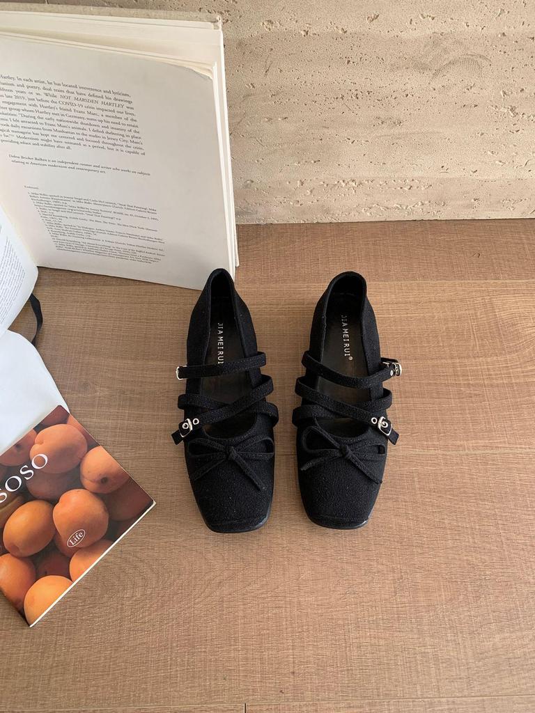 Mary Janes aus Leder im Retro-Stil mit eckiger Spitze - Flacher Absatz, Bequeme Damen-Abendschuhe 2025