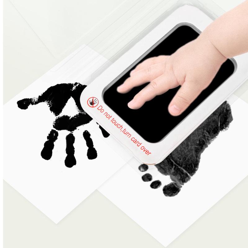 Wash-free Non-stick Ink Pad for Hand & Footprints - Safe, Mess-free Souvenir