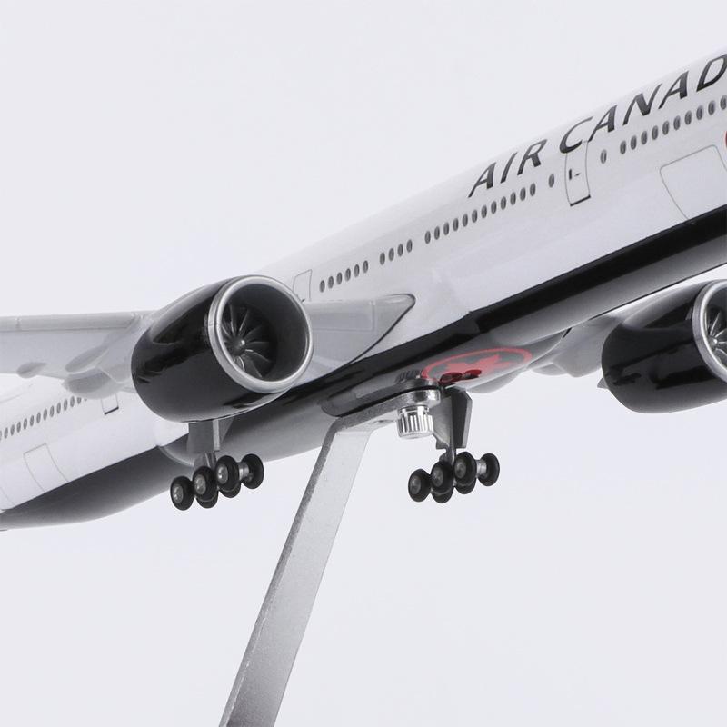 Airplane model Air Canada 777 47CM toys for boys collectible aircraft with LED Lights Wheels Souvenir Plane Toy