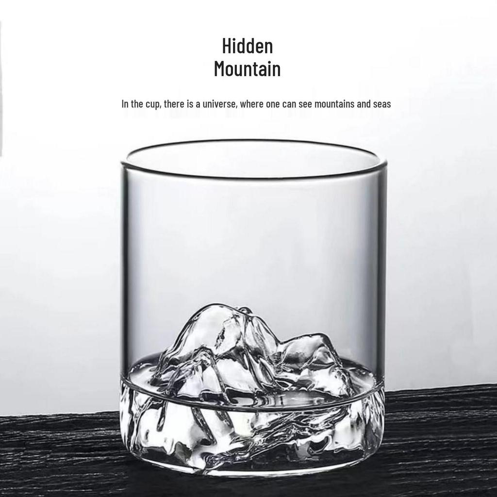 Bicchiere Premium in Vetro Borosilicato Montagna Innevata per Whiskey e Caffè - Resistente alle Alte Temperature, Stile Cinese