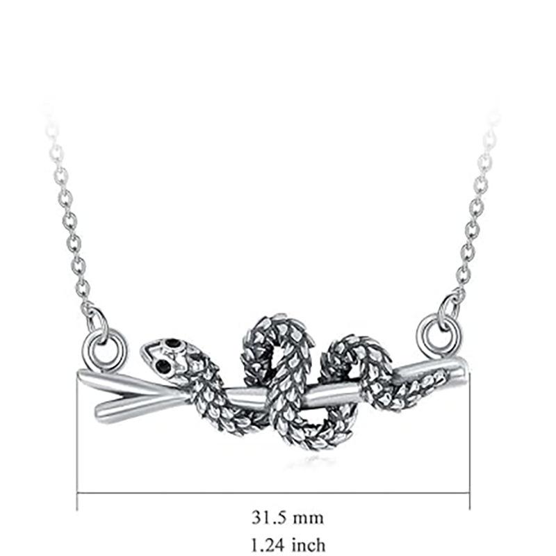 Retro Snake-shaped Wound Oil Dripping Necklace Fashionable and Versatile Animal Clavicle Chain