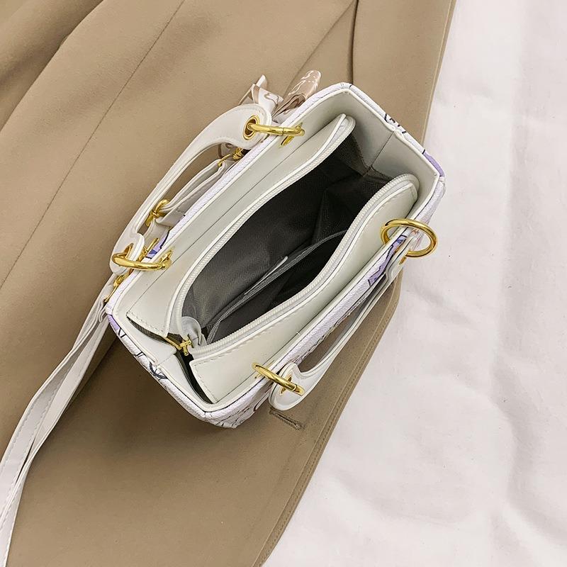 New fashion silk scarf graffiti contrasting color Princess Diana bag portable shoulder oblique span trendy women's bag