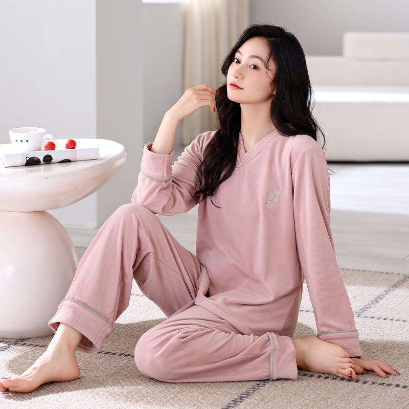 Coral Fleece Pajamas Women'S Autumn And Winter Fleece Thickened Round Neck Pullover Can Be Worn Outside Island Fleece Loungewear Set