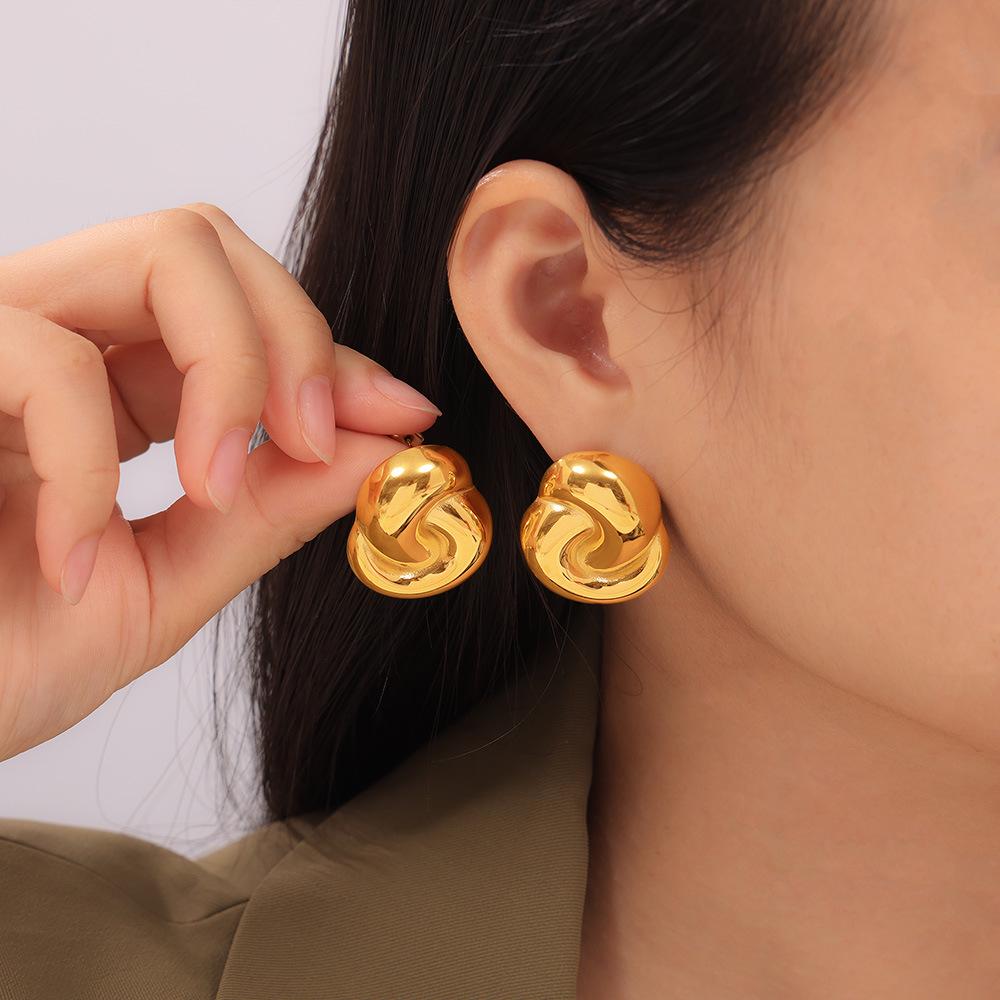 Chic European & American Double-Loop Earrings: Exaggerated 18K Gold Titanium Steel, Summer Non-Fading Design