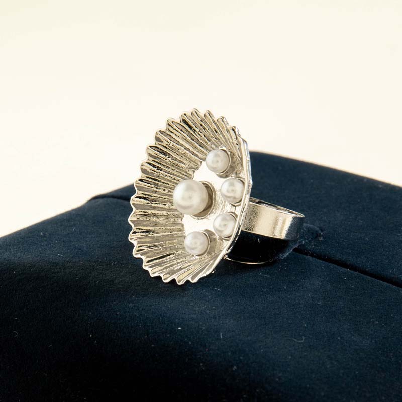 Vintage Gold Color Imitation Pearl Flower Open Rings For Women Exaggerated Metal Irregular Geometric Finger Rings Jewelry
