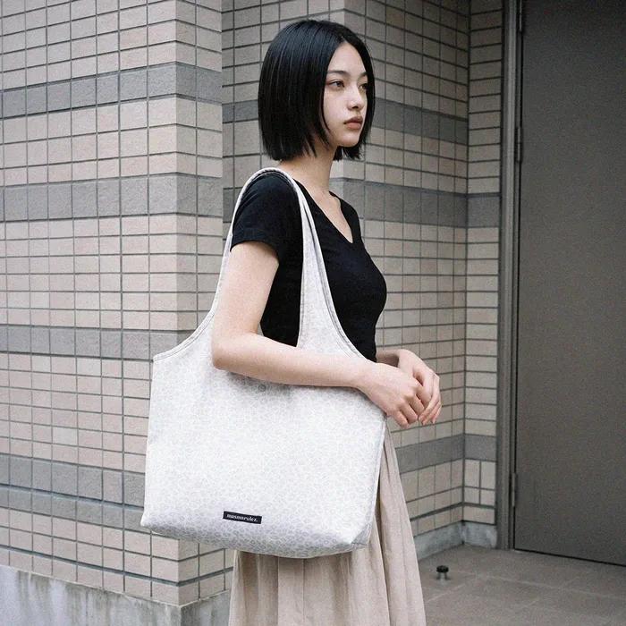 Loose Fit Big Shoulder bag_Wrinkle Leopard White