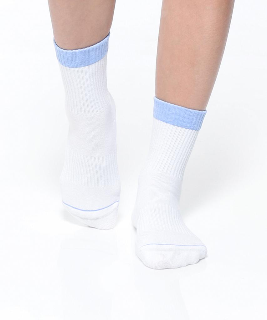 THUMBTOE Baby Blue Sports Cushion Crew Socks Seamless Socks