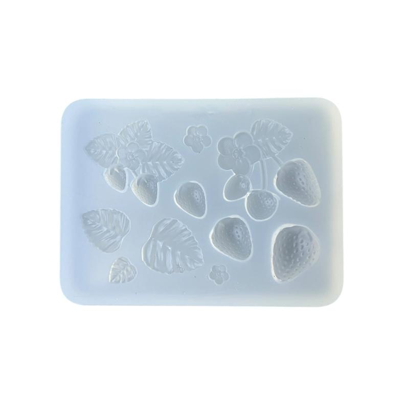

Flexible Silicone Mould for Strawberry Pendant Crafting Sturdy and Easy to Use Accessory for Personalize Decoration 1