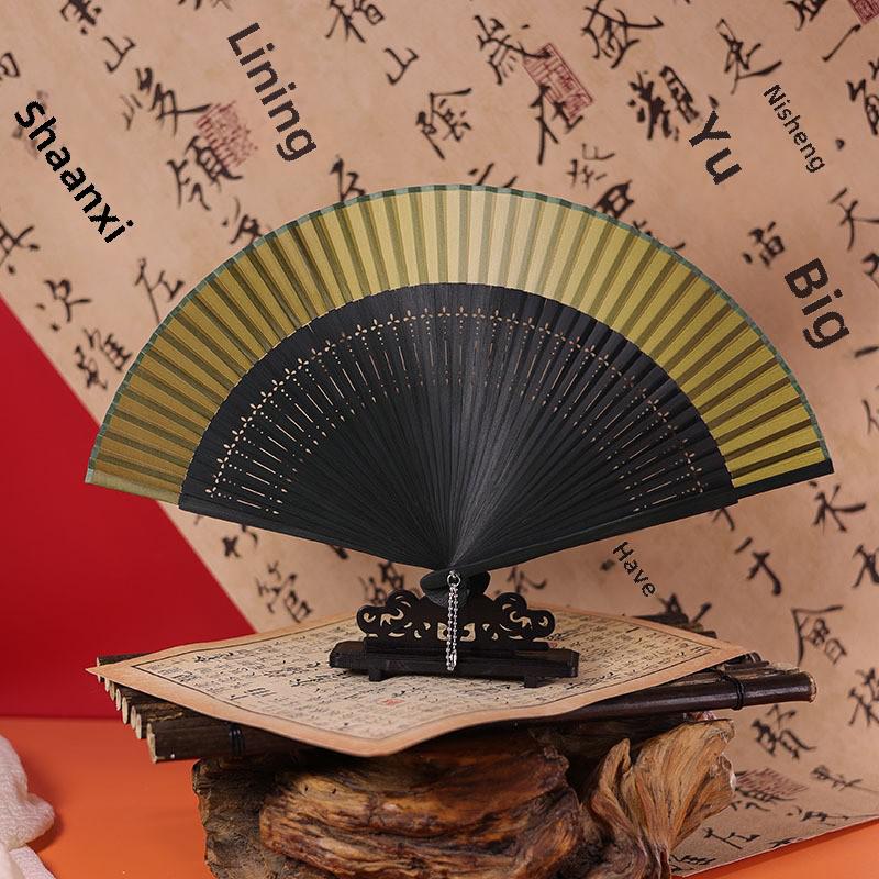 Hanfu Faltfächer im antiken Stil: Neuer chinesischer Design-Tanzfächer für Damen