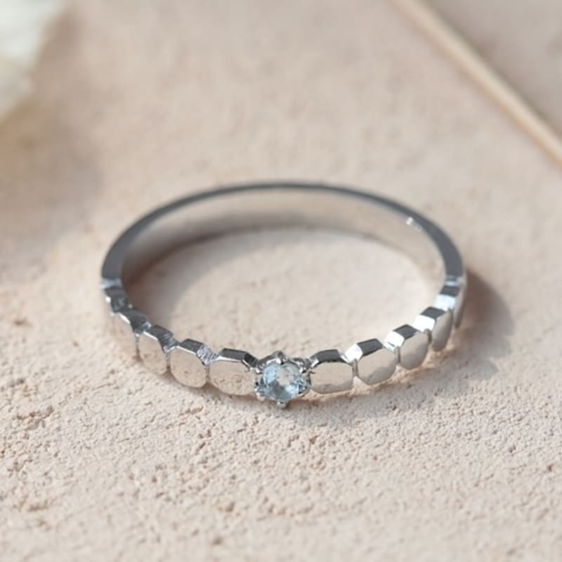 BELLOOGGI March (Aquamarine) Birthstone Honeycomb Birthstone Ring