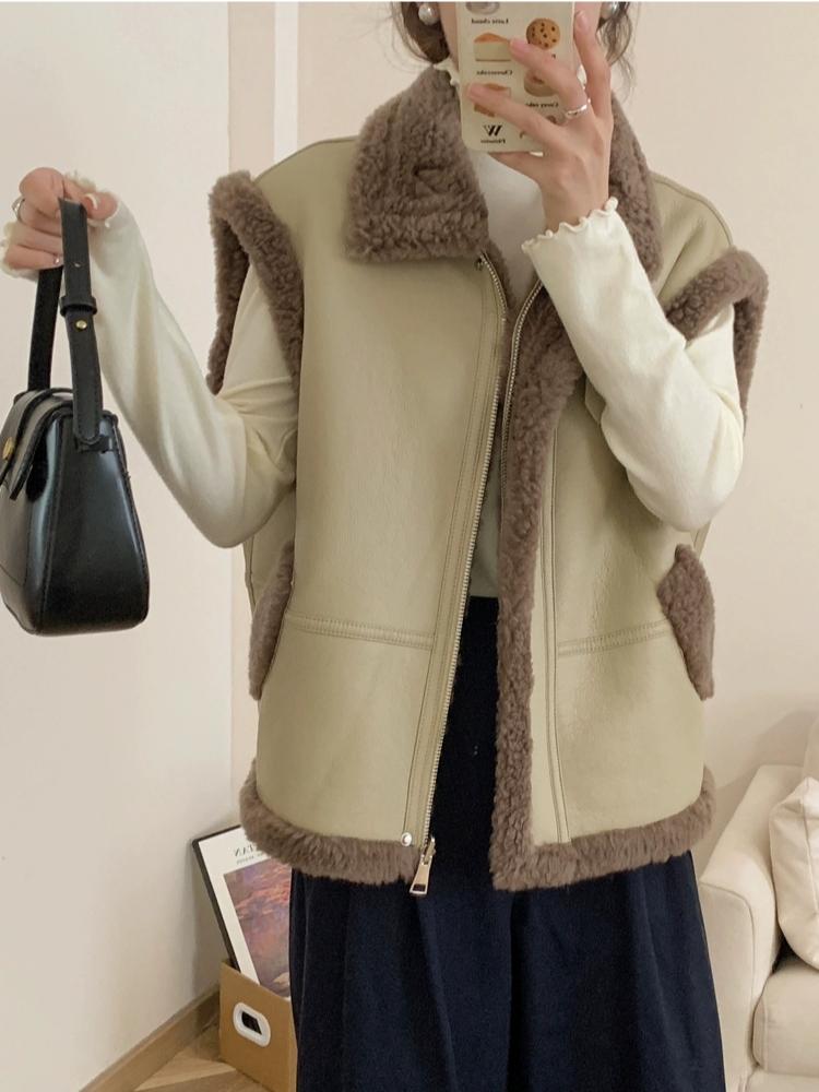 Zimní Móda Vintage Kožený Vesta z Jehněčí Vlny Dámská Nový Design Teplá Retro Krátká Vesta Ženská Estetická Ležérní High Street Bunda