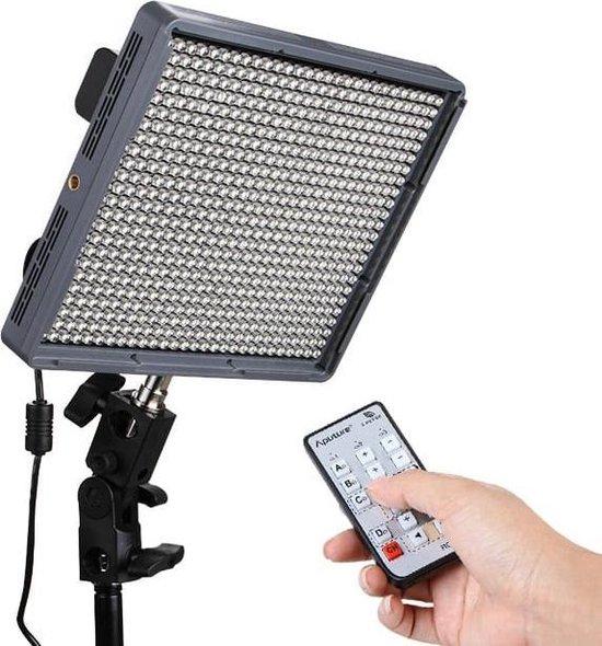 Aputure Amaran HR672C Bi-Color LED Flood Light