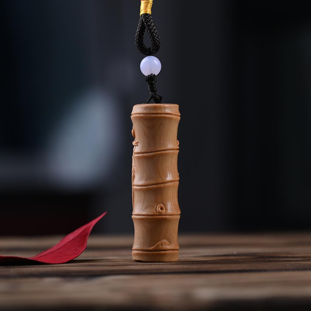 Wooden Animal Cicadas Small Figurine Solid Wood Carving Cicada Pendants Accessories Fun Desktop Ornament Birthday Gift