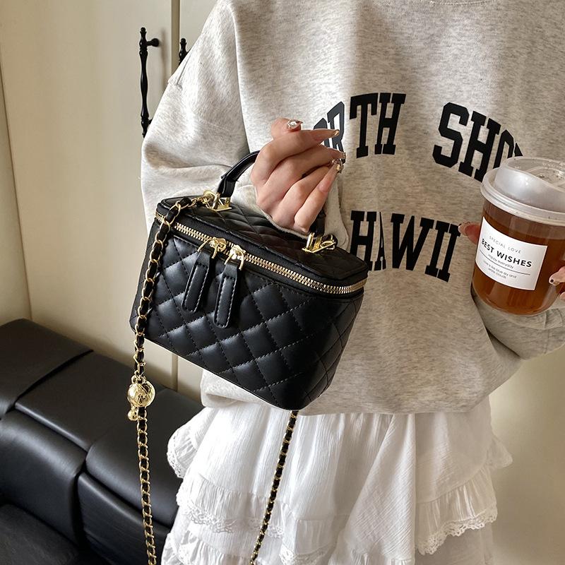 Silver Mini Bag Women's Summer 2025 Tide Rhombus Chain Handbag Commuter Shoulder Crossbody Bucket Bag