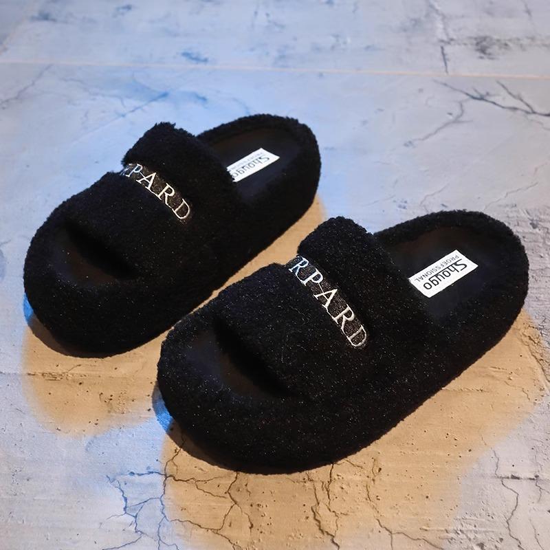 Internet celebrity one-word fluffy slippers women's autumn 2025 new popular versatile thick bottom heightening plush cotton drag outside wear