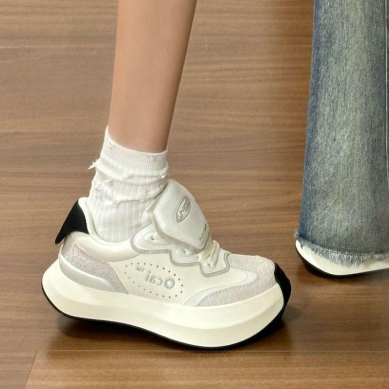 

[Чжао Рут того же стиля] Туфли Crescent white cloud 2025 весна новые на толстой подошве увеличивающие рост универсальные спортивные маленькие белые туфли 39