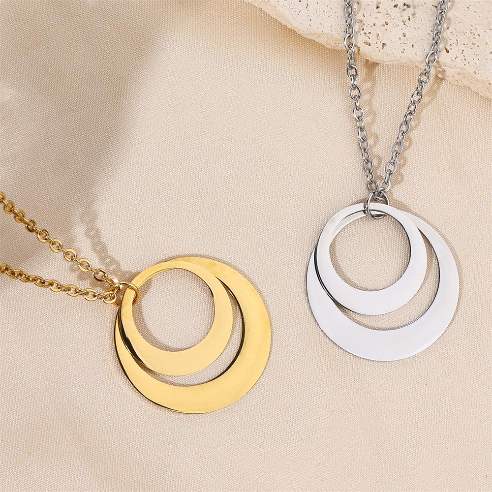 

Stainless Steel Interlocking Double Ring Pendant Necklace, 18k Gold Clavicle, Engravable for Men & Women.