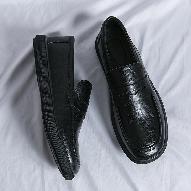 Fashion 38-44 High quality driving shoes Men's slip on casual shoes Summer leather shoes Soft soles are comfortable designer shoes men