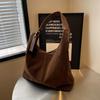 Retro Velvet Shoulder Bag for Women  Bucket Crossbody  Monochromatic  Large Capacity  Simple Fashion  Wide Strap  New