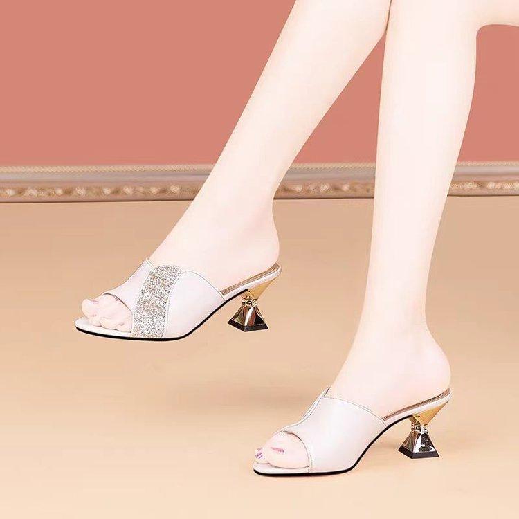 French Niche Thick-heeled Slippers Sandals Women's Versatile Temperament Rhinestone High-heeled Cool Slippers Women's Summer Wear One-word Drag Women