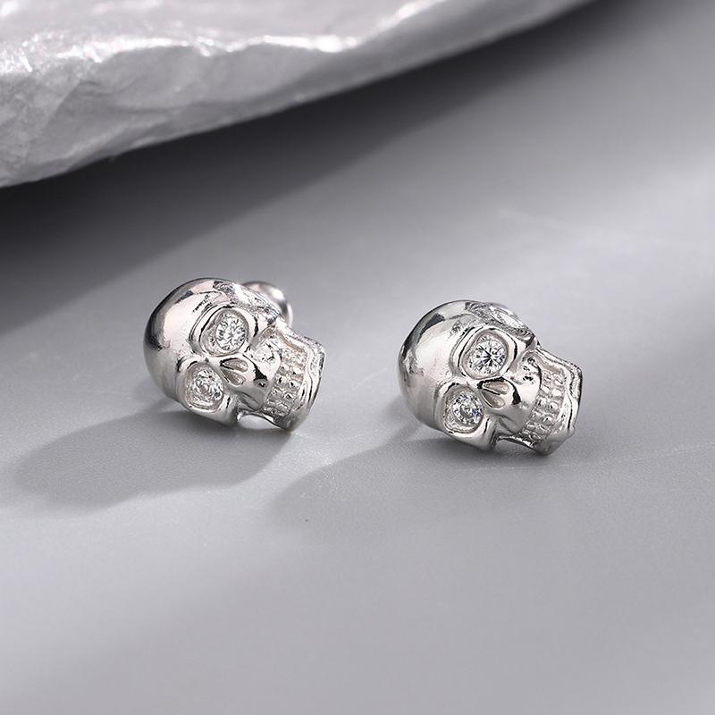 Punk Hip-hop Skeleton Stud Earrings for Men Women Fashion Creative Skull Ear Accessories Halloween Party Gifts Jewelry