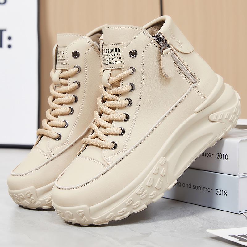 Női magas szárú divat sportcipők: Vastag talpú, Magasságnövelő, Puha és Kényelmes a sokoldalú, hétköznapi viselethez.