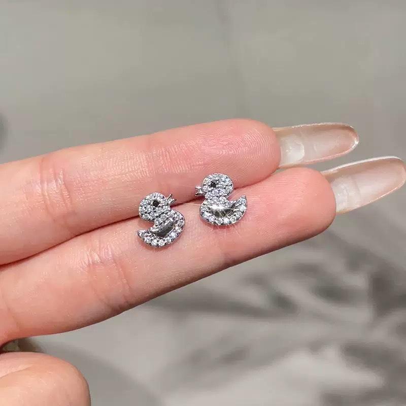 Beixi S925 Sterling Silver Korean Micro-set Zirconia Duck Stud Earrings - Light Luxury Everyday Versatile Jewelry