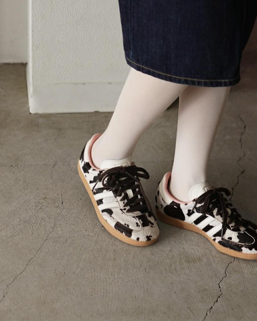 Adidas Originals SAMBA OG W Cow Size Women's Sneakers, Low-Top Lace-Up Print, 24.0cm (DBROWN/OWHITE/GUM3)