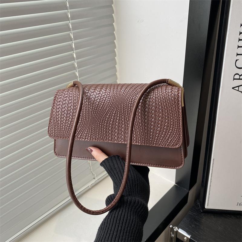 Underarm Small Bag Spring Trendy Texture Retro Shoulder Bag Women's Bag Foreign Style Fashionable Embossed Handbag