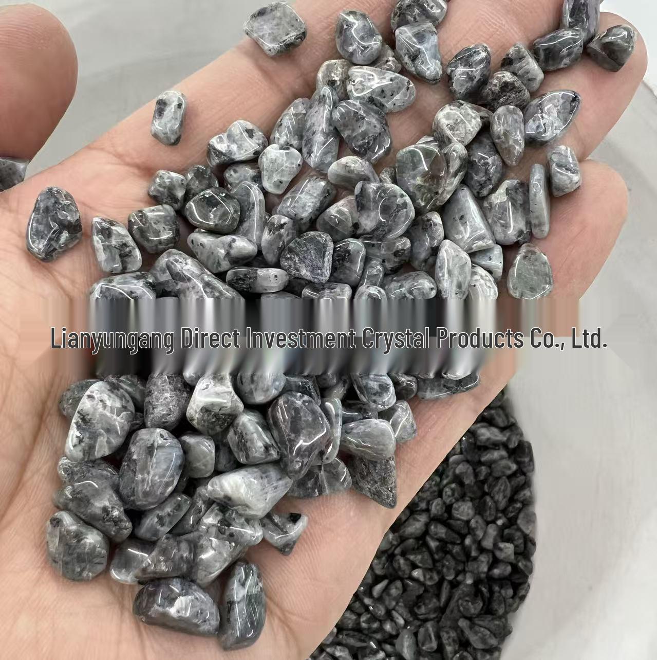 

Natural Black Schorl Crushed Stone for Aquarium, Plant Pots, Home Decor, and Scientific Specimens. Size: 9-12mm, 500g
