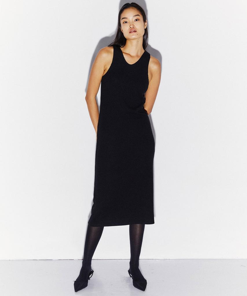 Kimdo Crop Turtleneck Sweater V-Neck Dress Set Black