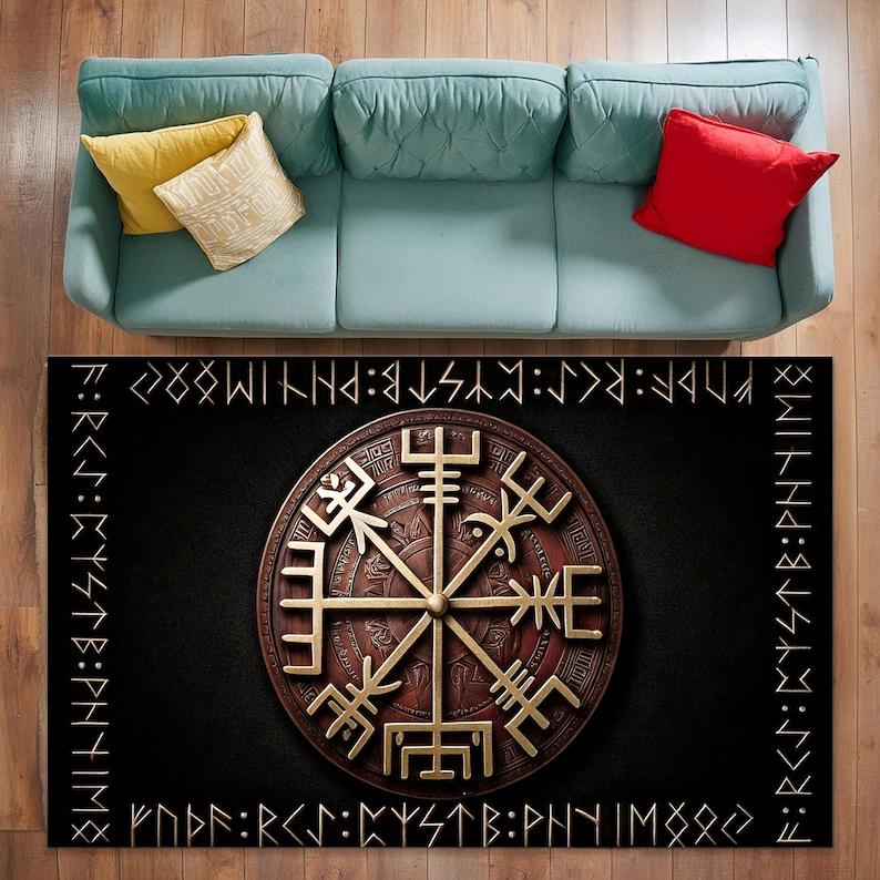 

Viking Vegvisir Compass Rug, Norse Mythology Wayfinding Symbol Carpet, Pagan Scandinavian Decor, Non-Slip Washable Nordic Mat 50x80cm
