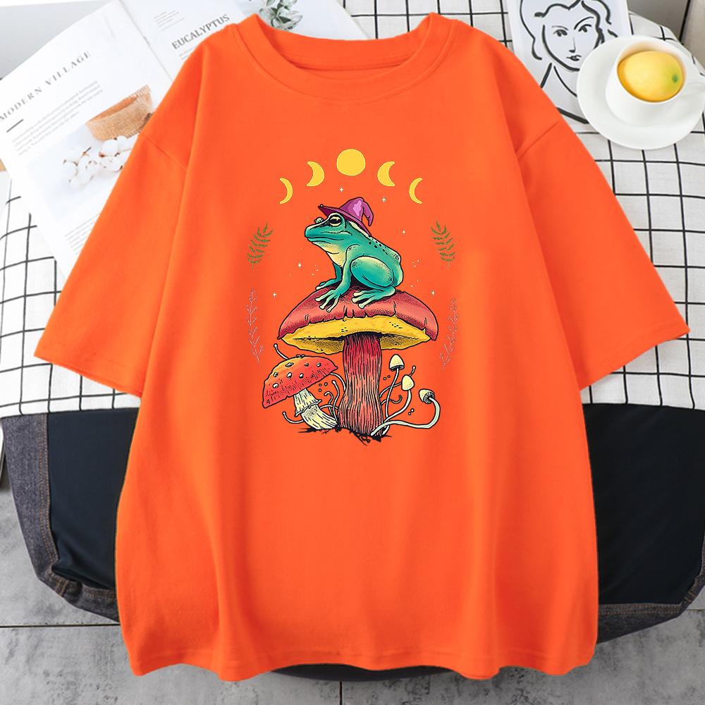 Cottagecore Aesthetic Goblincore Frog Wizard On Mushroom Mens Short Sleeve All-math Vintage Tops Personality Male Cotton T-Shirt