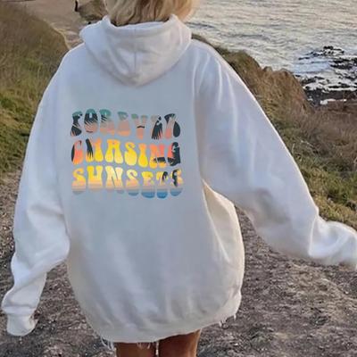 Damski polarowy sweter z rękawami na ramionach, gładki, z nadrukiem w litery, kieszenią kangurkową i ściągaczem z kapturem