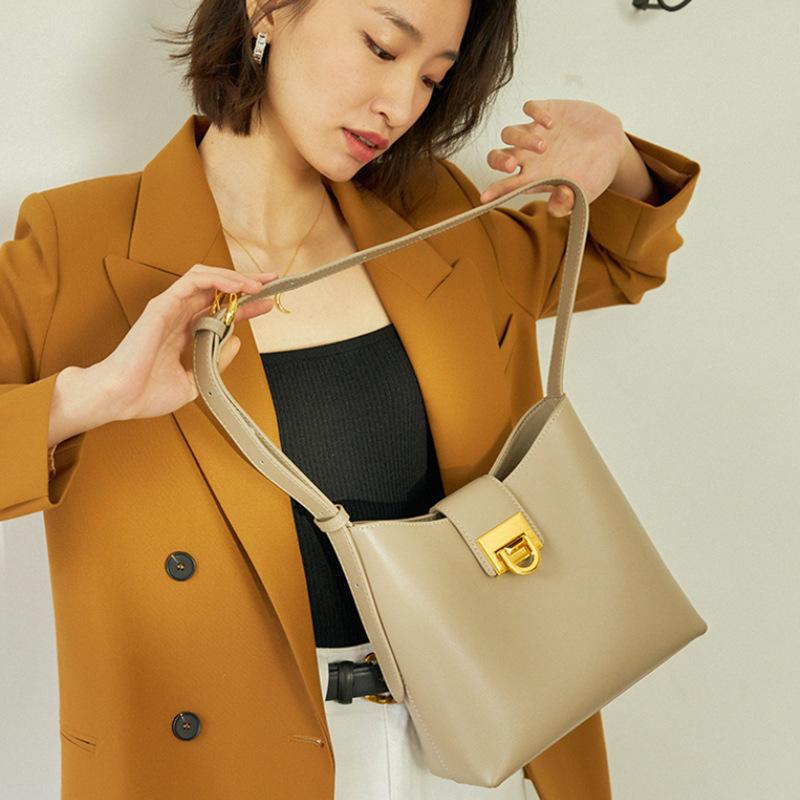 Women's Bag: French Niche Bucket Bag, Women's Single-shoulder Bag, Trendy and Versatile Crossbody Bag