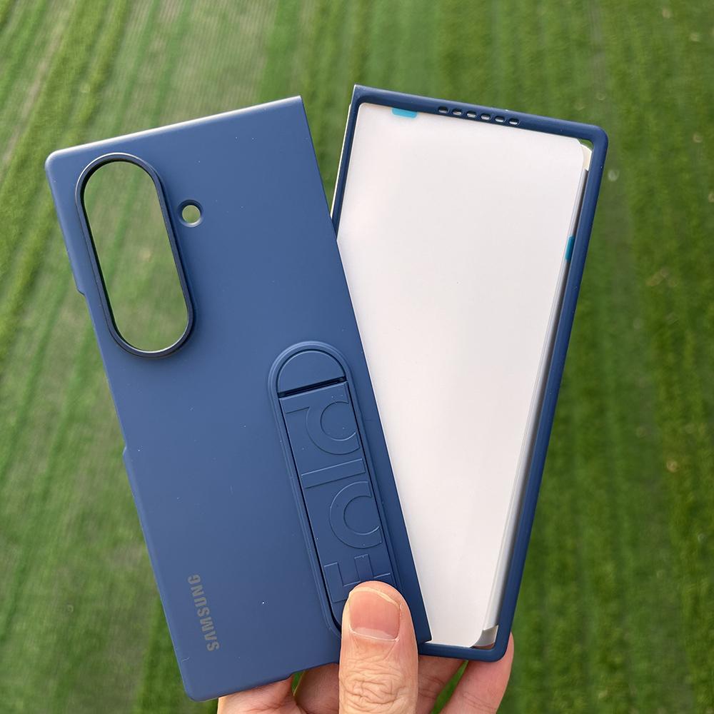 Samsung Galaxy Z Fold 6 5G Silicone Case Luxury Standing Case Matte Fold Hard PC Cover Skin Feel Full Protective Back Shell For Z Fold6 5G